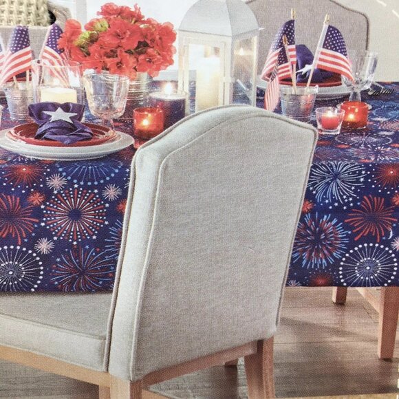 Williamstown 4th of July Fireworks Tablecloth 60x84 Easy Care Blue Red White - Picture 8 of 9